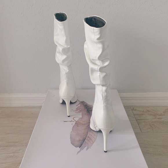 Jessica Simpson White Lyndy Slouch Boots, high boots w high heel, off white - Picture 6 of 11